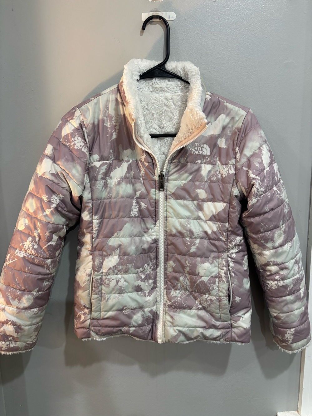The North Face Girls Reversible Mossbud Swirl Jacket Purple White Size M (10/12) - Picture 7 of 7